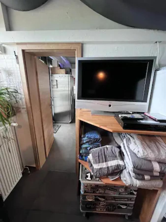 Musikbuehne Flieger - Das Konzept - Loften In Einer Kneipe Tettnang Exteriör bild